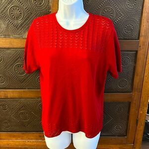Women’s Alfred Dunner short sleeve sweater. Pretty red. Size Petite Large